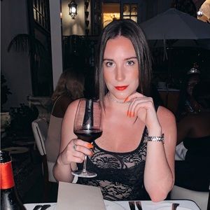 Meet your Posher, Carissa